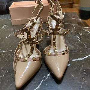 I’m selling shoes!